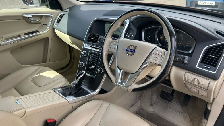 Volvo Xc60 D5 [220] SE Lux Nav 5dr AWD Geartronic Diesel Estate